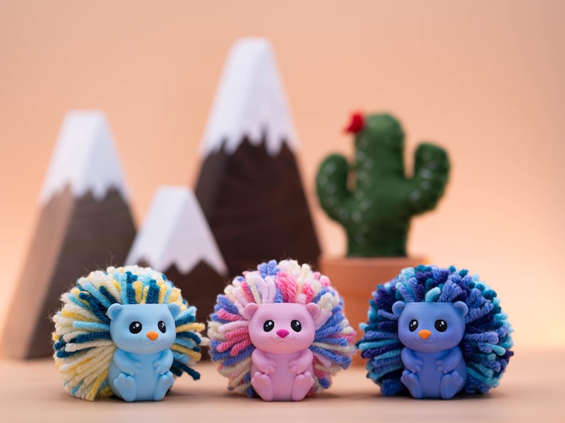 Hedgehog Desk Buddy: 3D Printed Yarn Pom Pom Decor - Mother's Day Gift